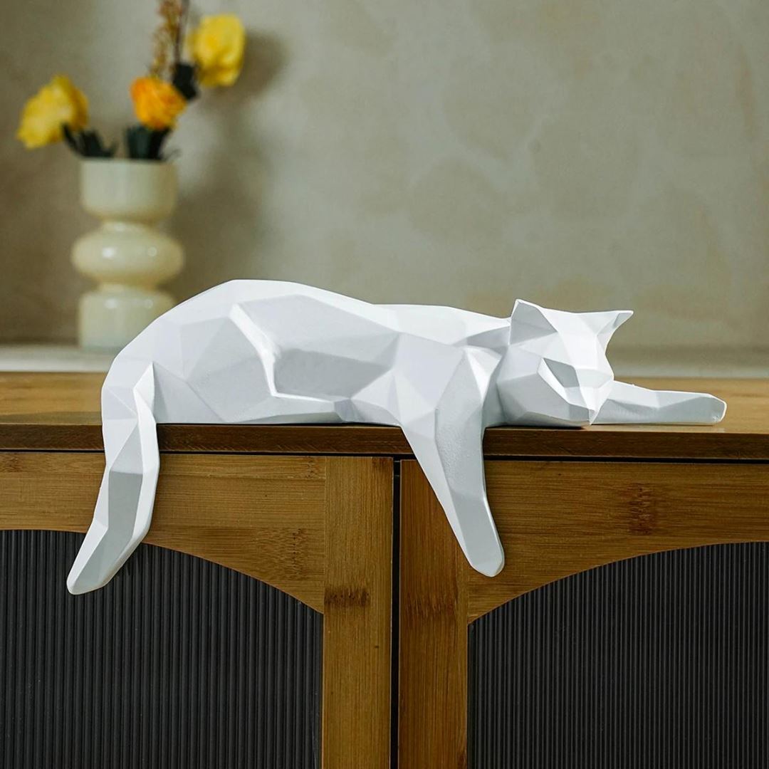 Escultura Geométrica Abstrata Gatinho Deitado YuDome Branco 